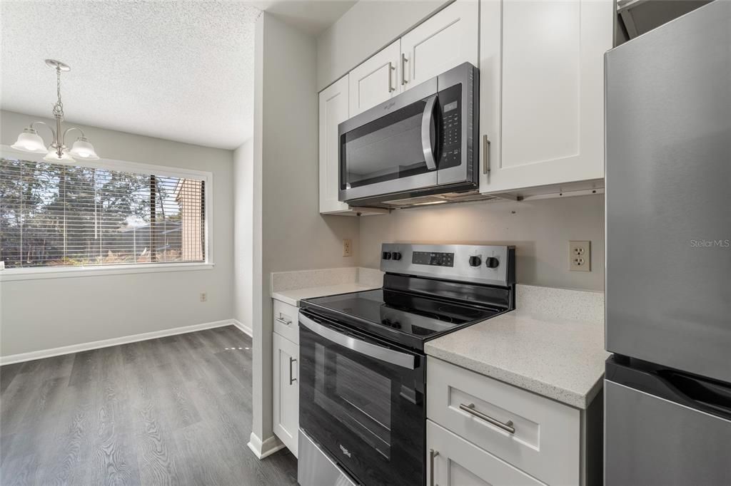 For Sale: $128,500 (1 beds, 1 baths, 591 Square Feet)