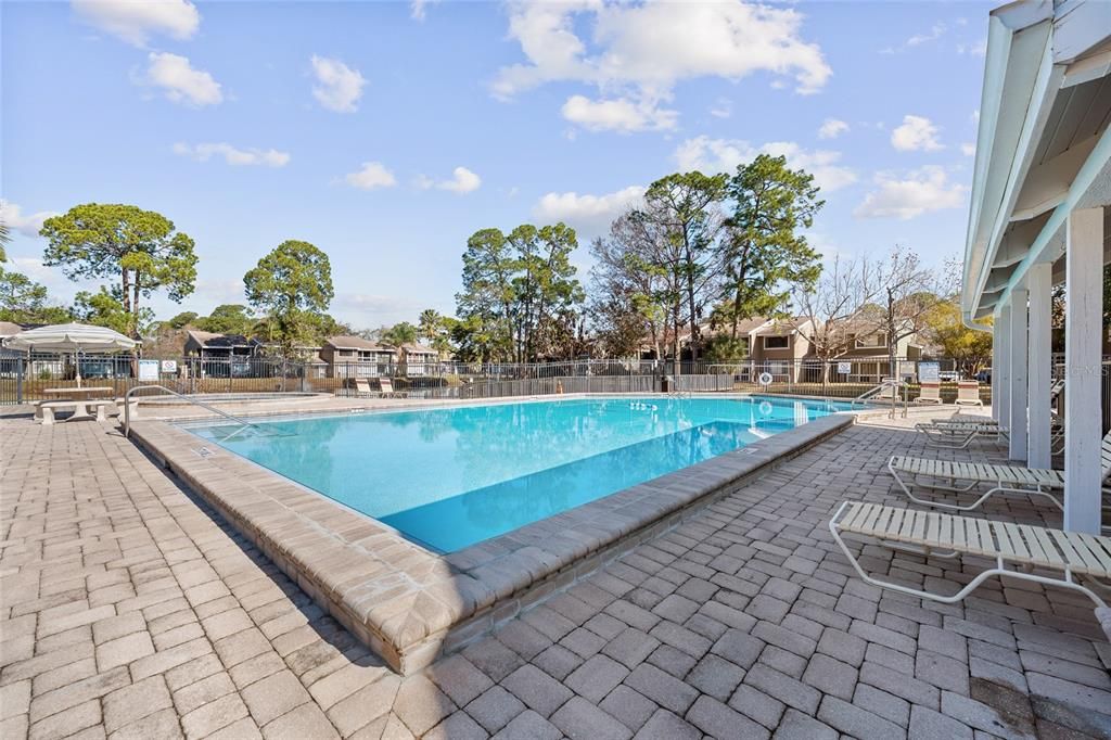For Sale: $128,500 (1 beds, 1 baths, 591 Square Feet)