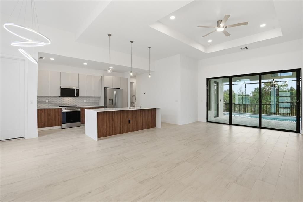 For Sale: $750,000 (4 beds, 3 baths, 1894 Square Feet)