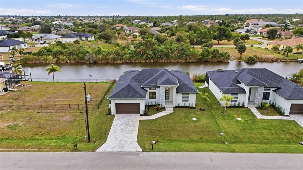 For Sale: $750,000 (4 beds, 3 baths, 1894 Square Feet)