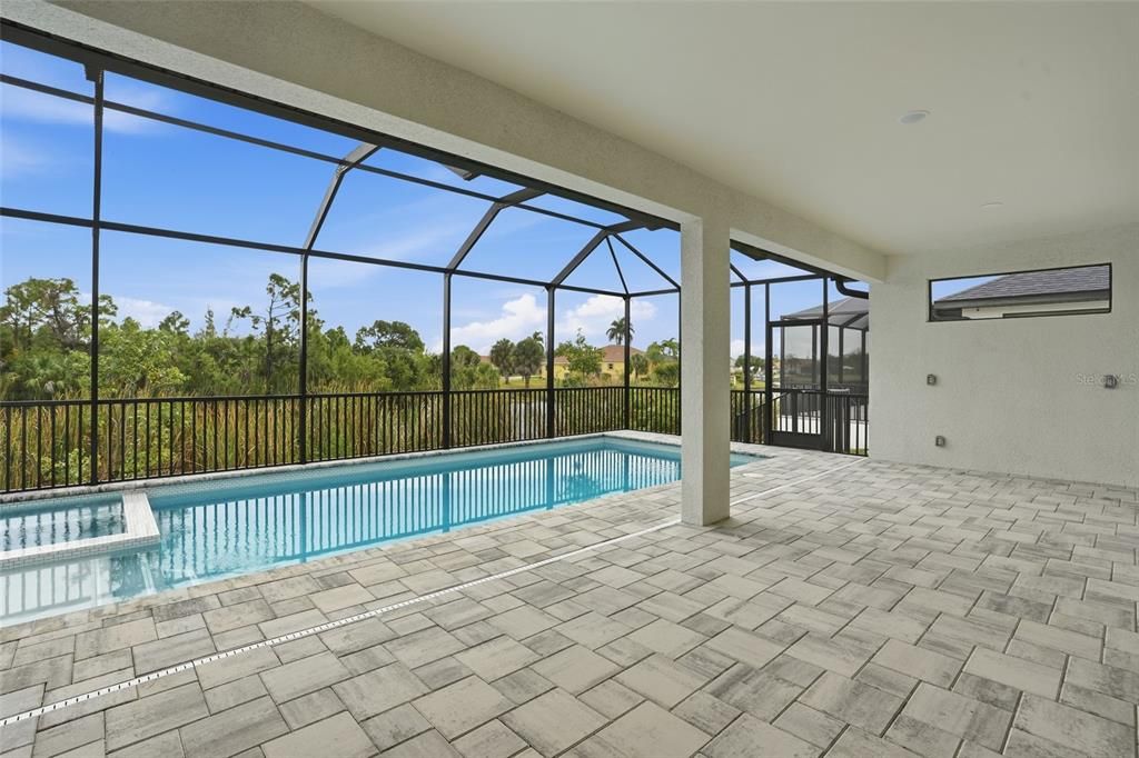 For Sale: $750,000 (4 beds, 3 baths, 1894 Square Feet)