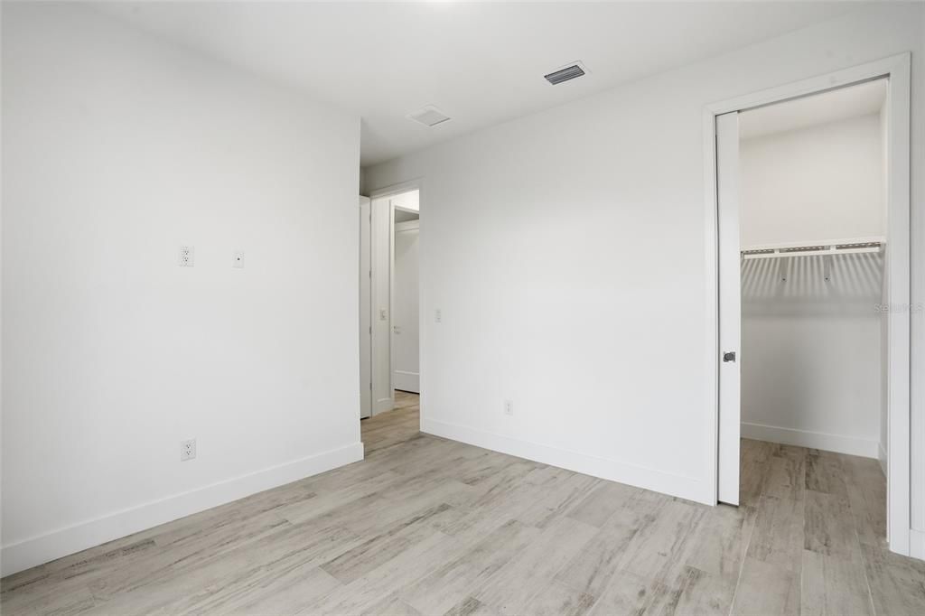 For Sale: $750,000 (4 beds, 3 baths, 1894 Square Feet)