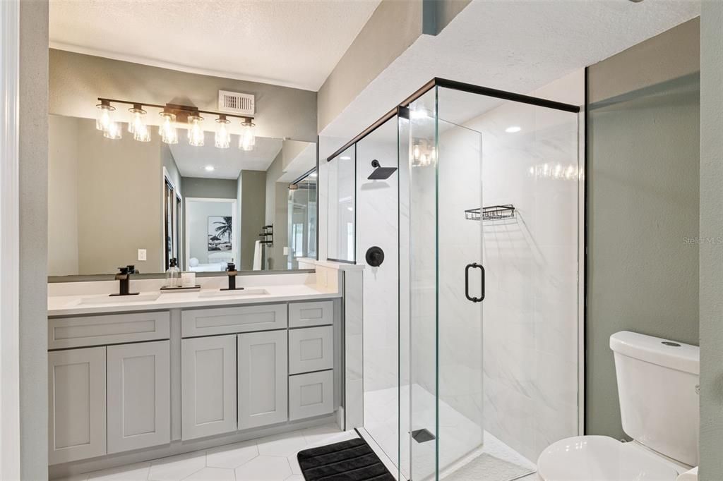For Sale: $255,000 (2 beds, 2 baths, 1302 Square Feet)