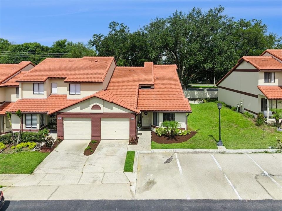 For Sale: $255,000 (2 beds, 2 baths, 1302 Square Feet)
