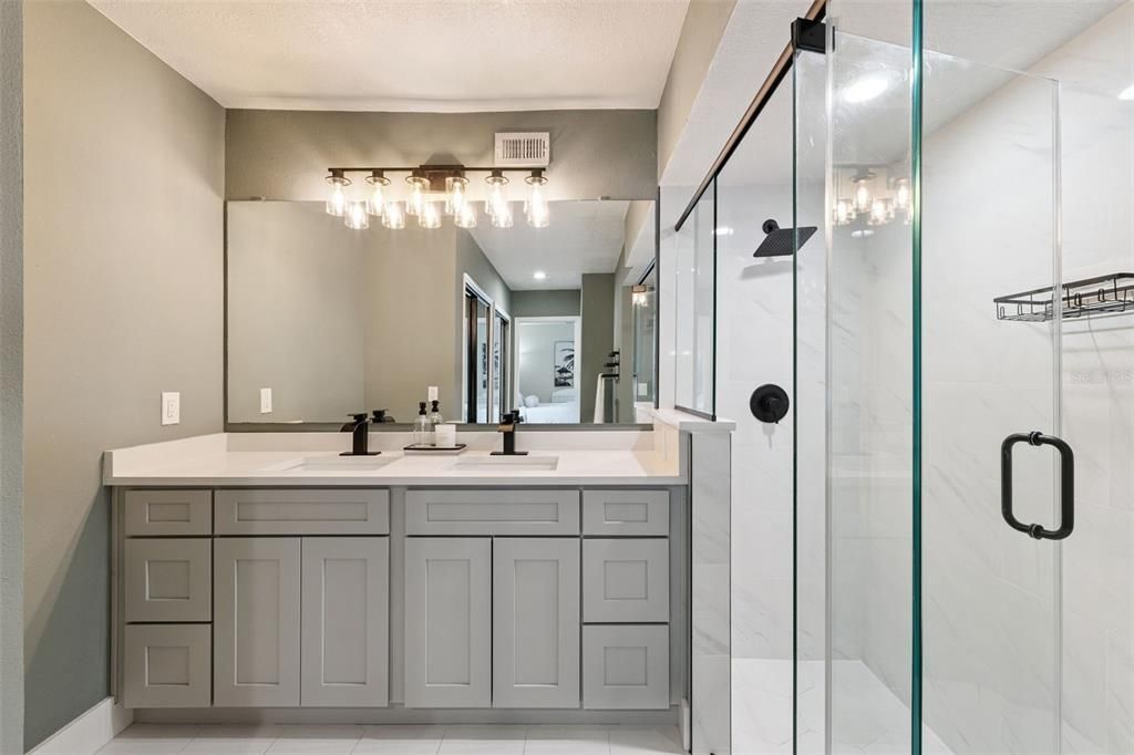 For Sale: $255,000 (2 beds, 2 baths, 1302 Square Feet)