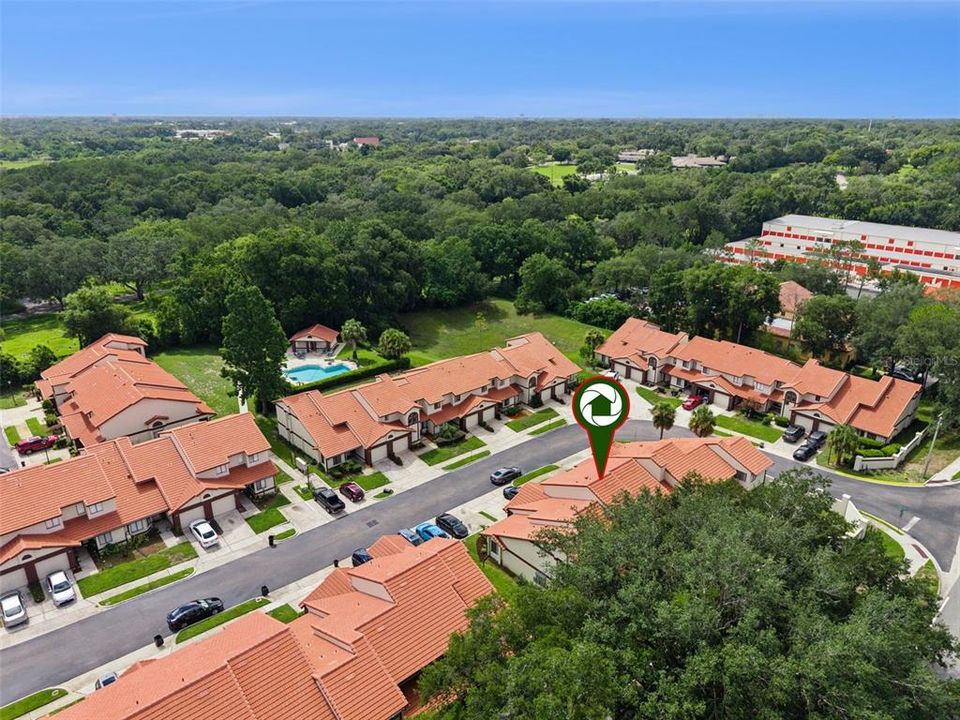 For Sale: $255,000 (2 beds, 2 baths, 1302 Square Feet)