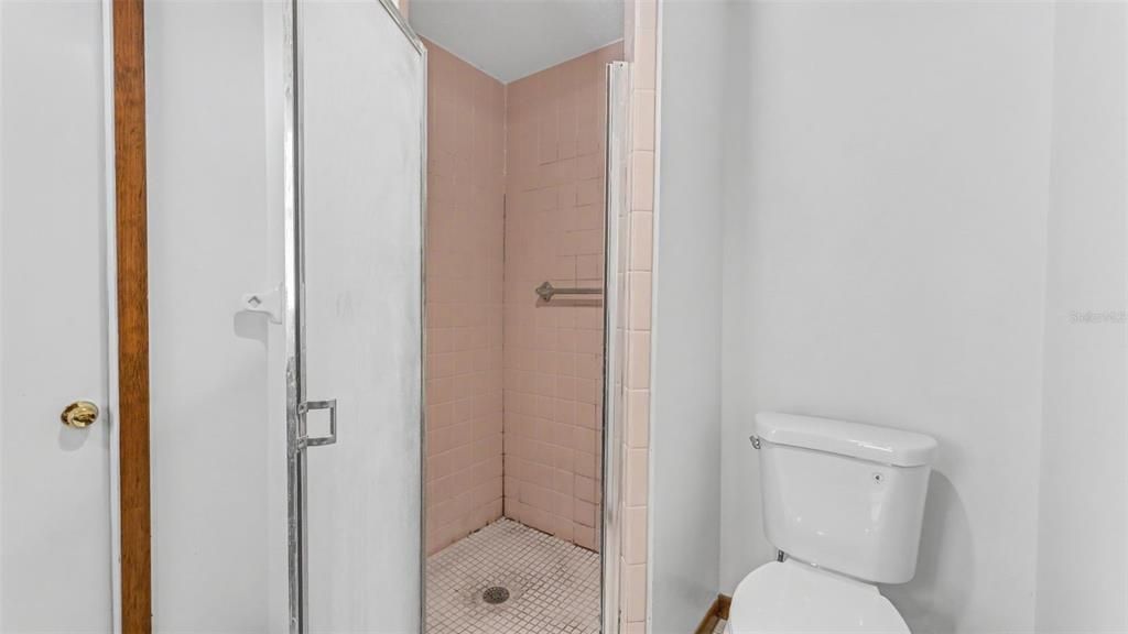Под контрактом: $360,000 (3 спален, 2 ванн, 1872 Квадратных фут)