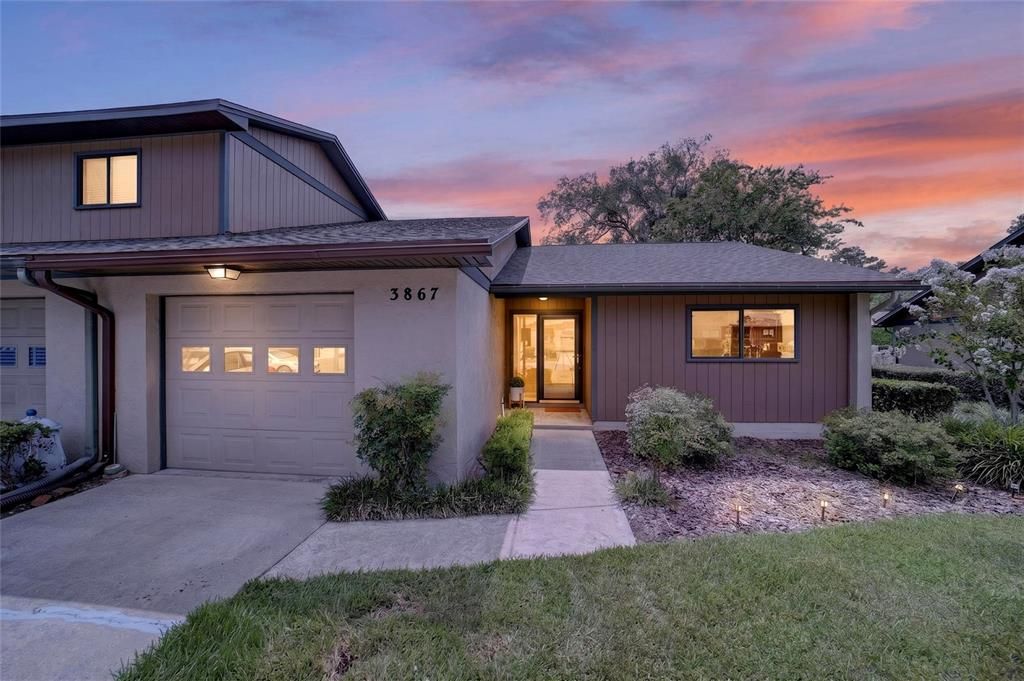 For Sale: $195,000 (2 beds, 2 baths, 1162 Square Feet)