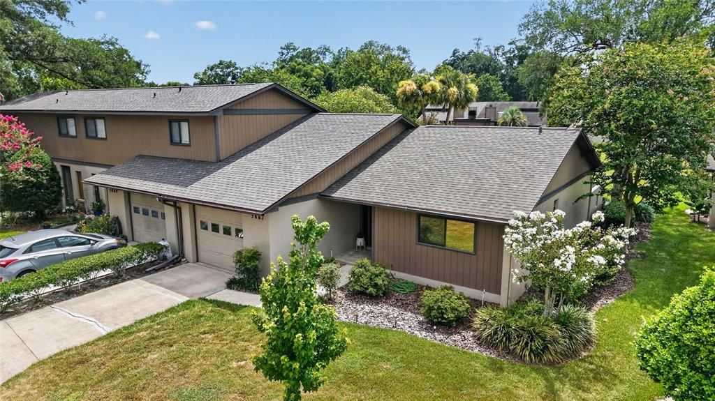 For Sale: $195,000 (2 beds, 2 baths, 1162 Square Feet)