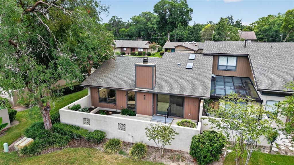 For Sale: $195,000 (2 beds, 2 baths, 1162 Square Feet)