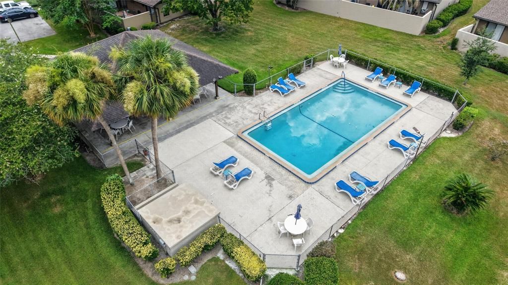For Sale: $195,000 (2 beds, 2 baths, 1162 Square Feet)
