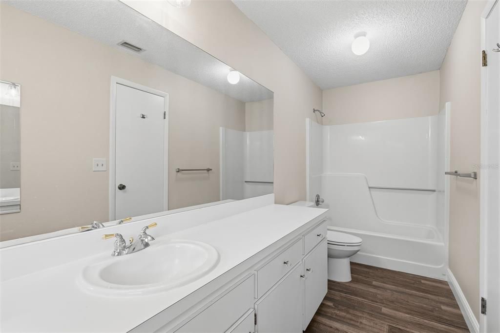 For Sale: $799,999 (3 beds, 2 baths, 1768 Square Feet)
