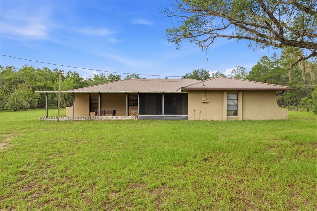 For Sale: $799,999 (3 beds, 2 baths, 1768 Square Feet)