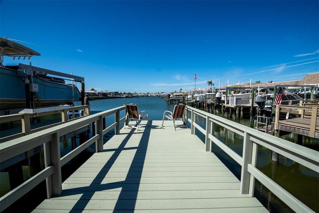 For Rent: $3,000 (2 beds, 2 baths, 1400 Square Feet)