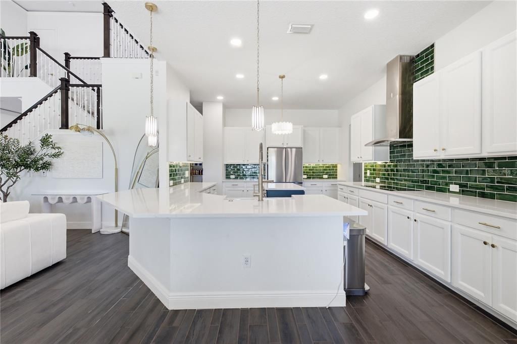 For Sale: $1,495,000 (6 beds, 6 baths, 5235 Square Feet)