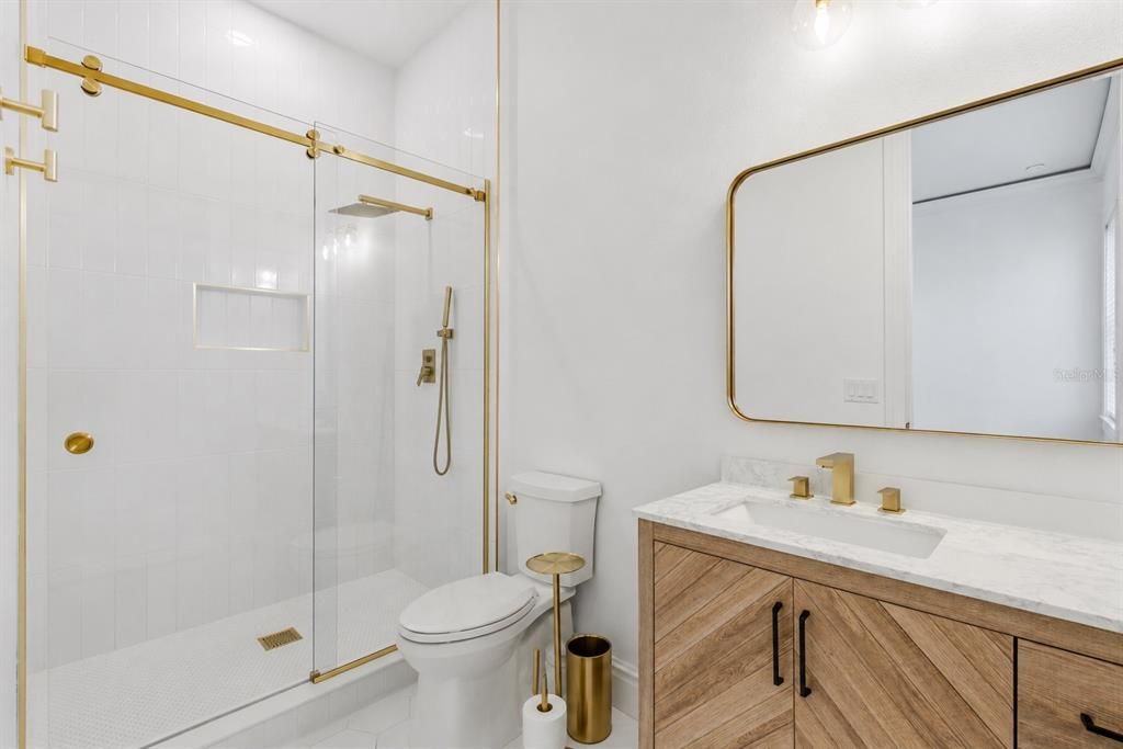 For Sale: $1,495,000 (6 beds, 6 baths, 5235 Square Feet)