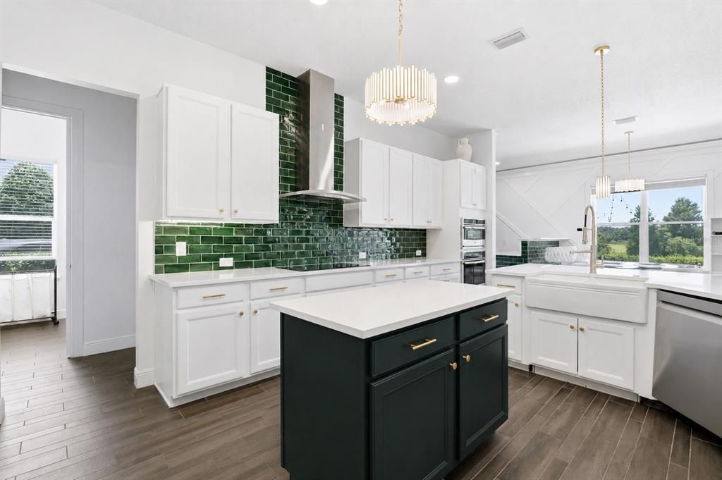 For Sale: $1,495,000 (6 beds, 6 baths, 5235 Square Feet)