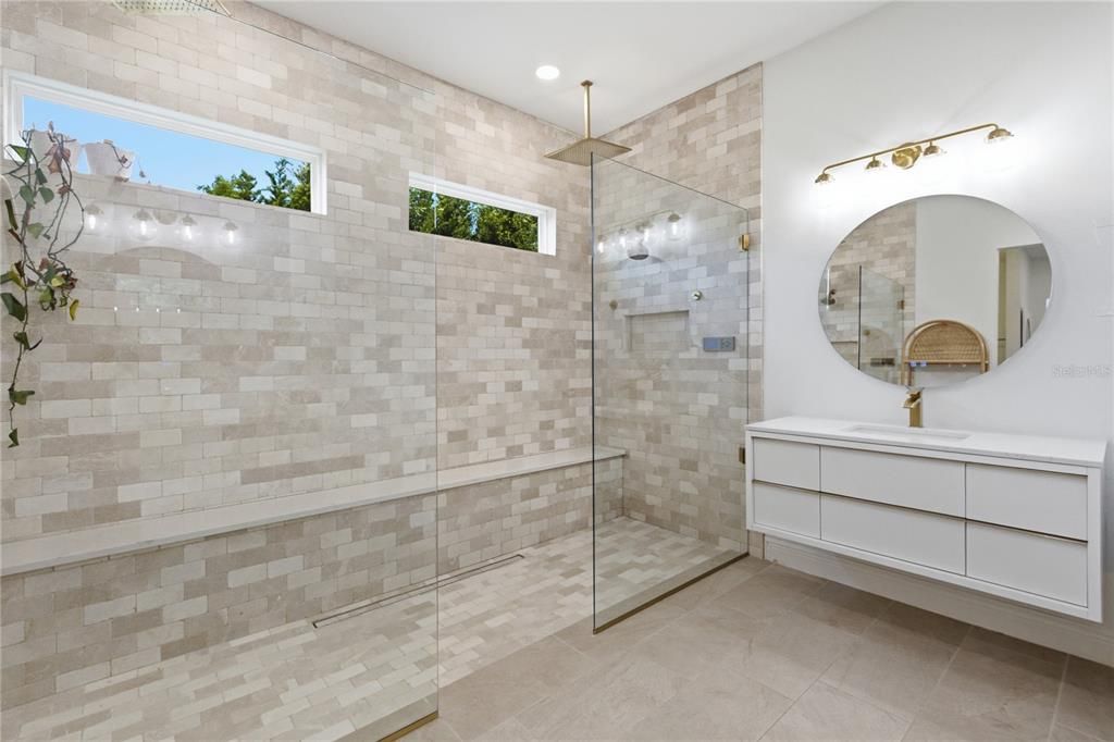 For Sale: $1,495,000 (6 beds, 6 baths, 5235 Square Feet)