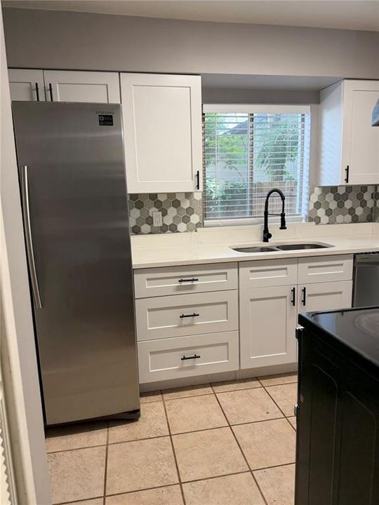 En Venta: $329,900 (3 camas, 2 baños, 1083 Pies cuadrados)