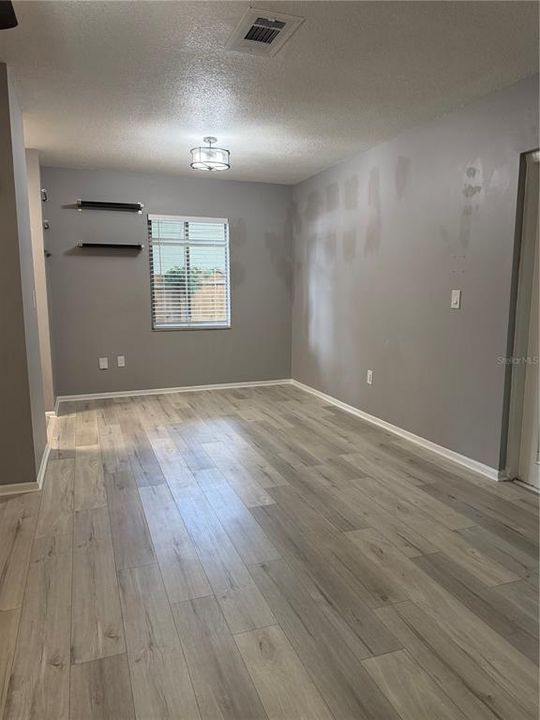 En Venta: $329,900 (3 camas, 2 baños, 1083 Pies cuadrados)