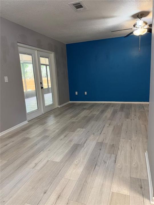 En Venta: $329,900 (3 camas, 2 baños, 1083 Pies cuadrados)