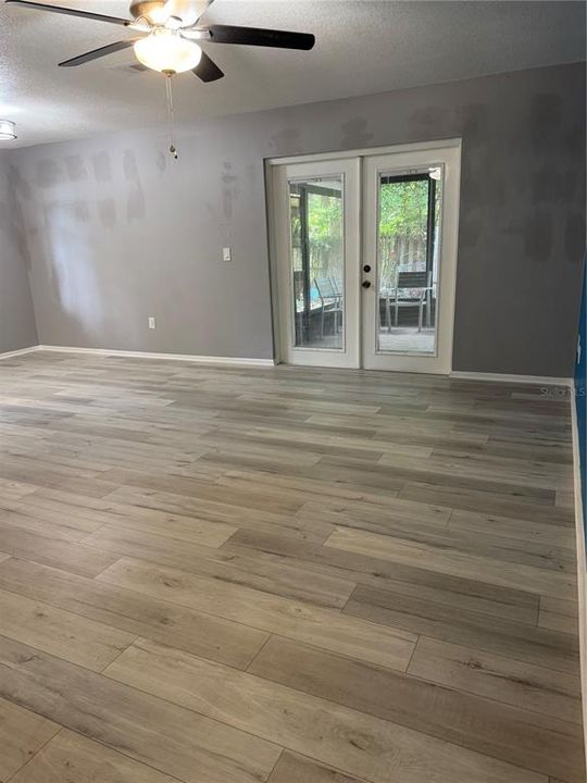 En Venta: $329,900 (3 camas, 2 baños, 1083 Pies cuadrados)