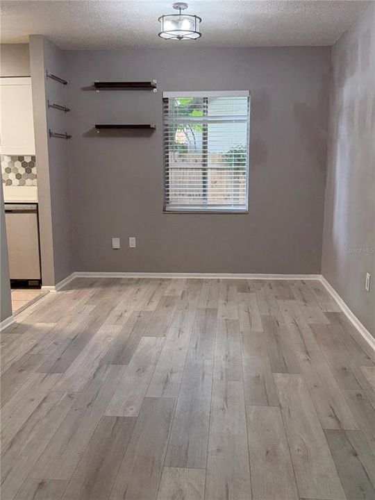 En Venta: $329,900 (3 camas, 2 baños, 1083 Pies cuadrados)