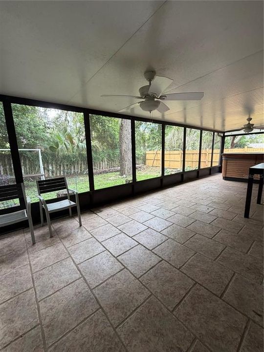 En Venta: $329,900 (3 camas, 2 baños, 1083 Pies cuadrados)