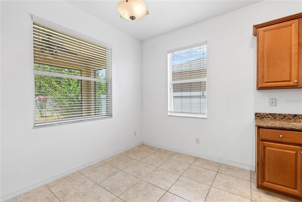 En Venta: $489,000 (4 camas, 3 baños, 2114 Pies cuadrados)