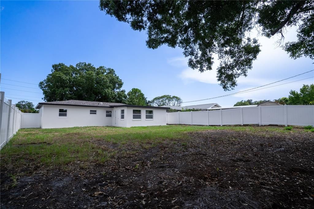 Activo con contrato: $399,000 (3 camas, 1 baños, 1196 Pies cuadrados)