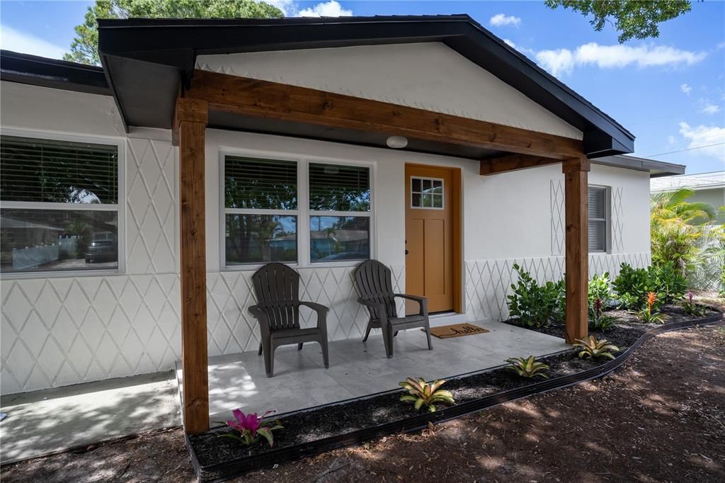 Activo con contrato: $399,000 (3 camas, 1 baños, 1196 Pies cuadrados)