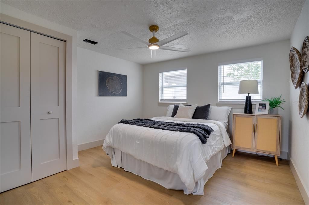 Activo con contrato: $399,000 (3 camas, 1 baños, 1196 Pies cuadrados)