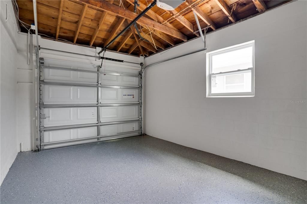 Activo con contrato: $399,000 (3 camas, 1 baños, 1196 Pies cuadrados)