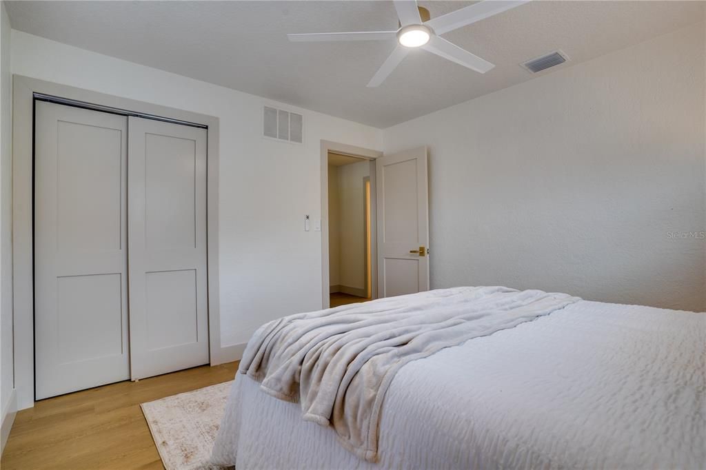 Activo con contrato: $399,000 (3 camas, 1 baños, 1196 Pies cuadrados)