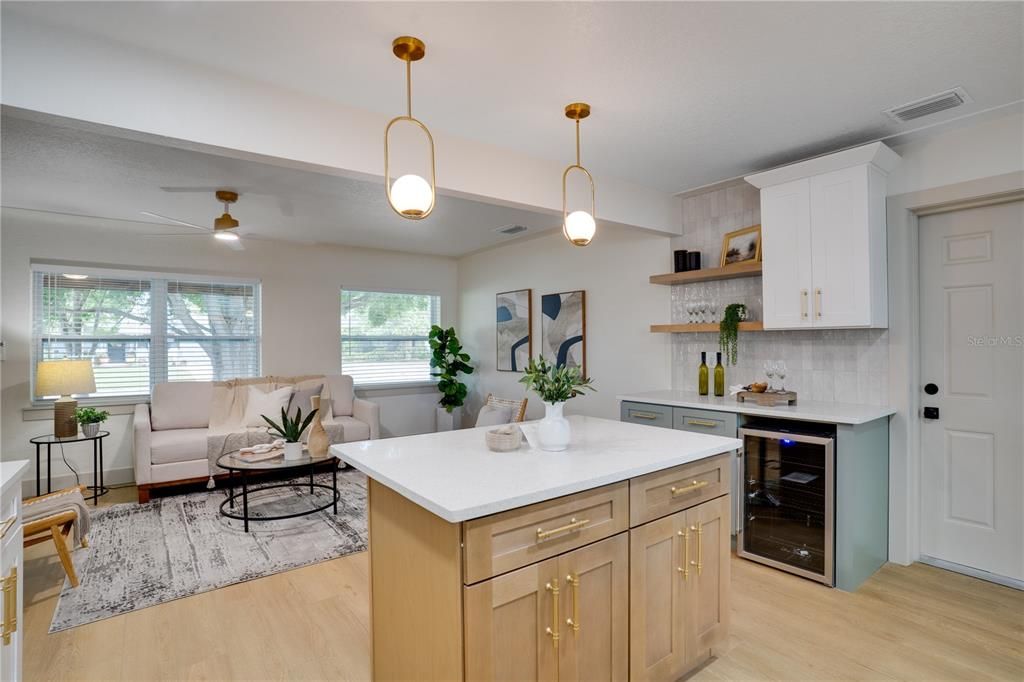 Activo con contrato: $399,000 (3 camas, 1 baños, 1196 Pies cuadrados)