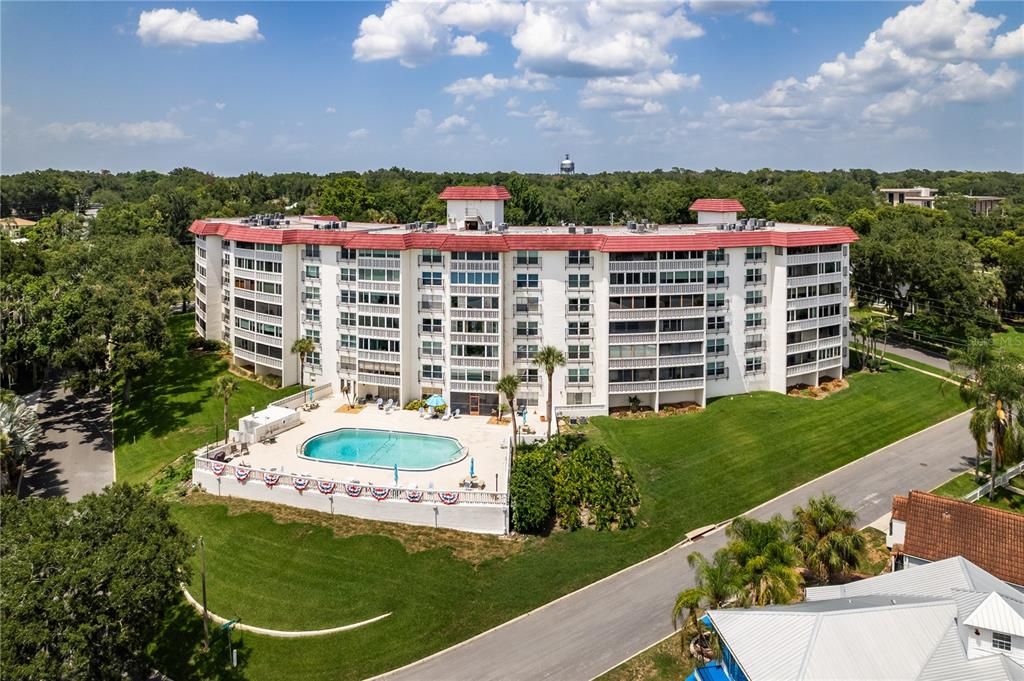 For Sale: $349,900 (3 beds, 2 baths, 1659 Square Feet)