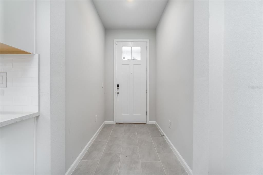 For Sale: $405,000 (3 beds, 2 baths, 1716 Square Feet)