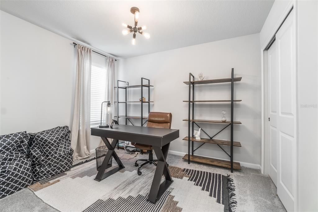 For Sale: $405,000 (3 beds, 2 baths, 1716 Square Feet)