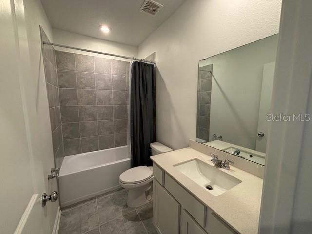 For Rent: $1,800 (3 beds, 2 baths, 1738 Square Feet)