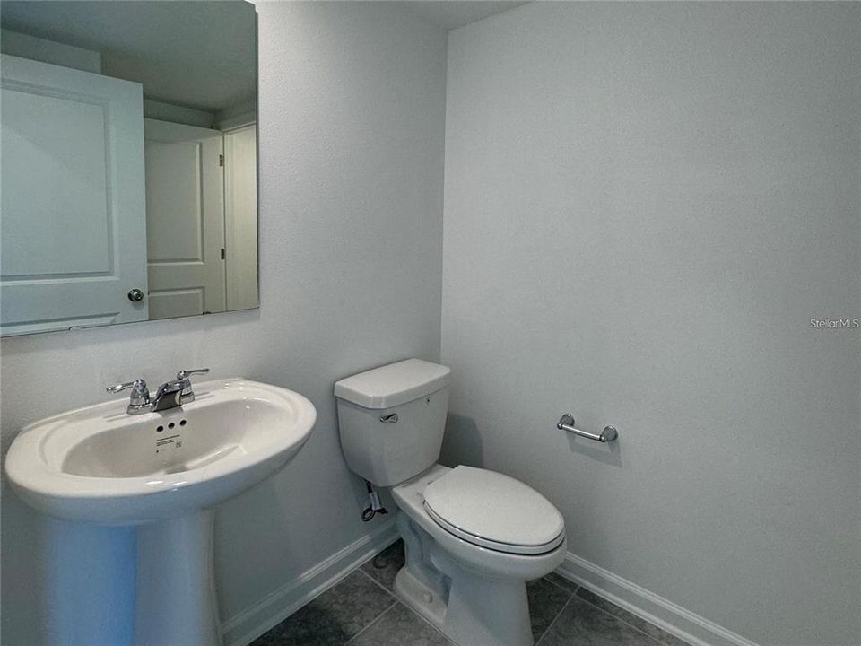 For Rent: $1,800 (3 beds, 2 baths, 1738 Square Feet)