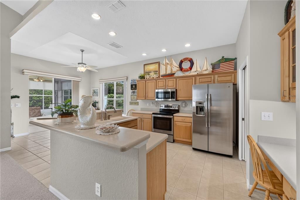 For Sale: $274,900 (3 beds, 2 baths, 1834 Square Feet)