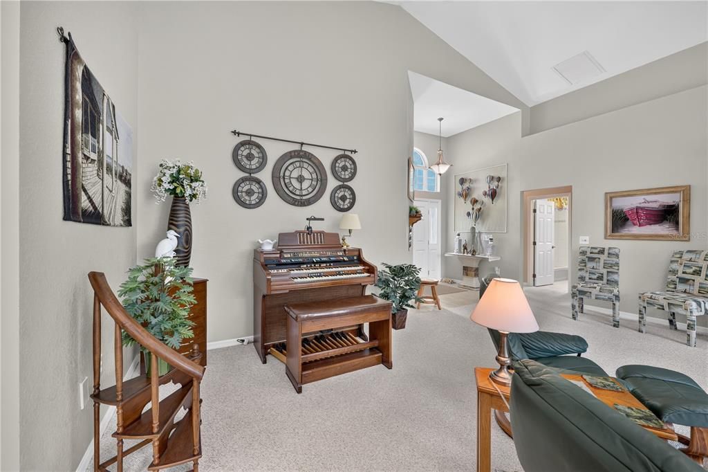For Sale: $274,900 (3 beds, 2 baths, 1834 Square Feet)