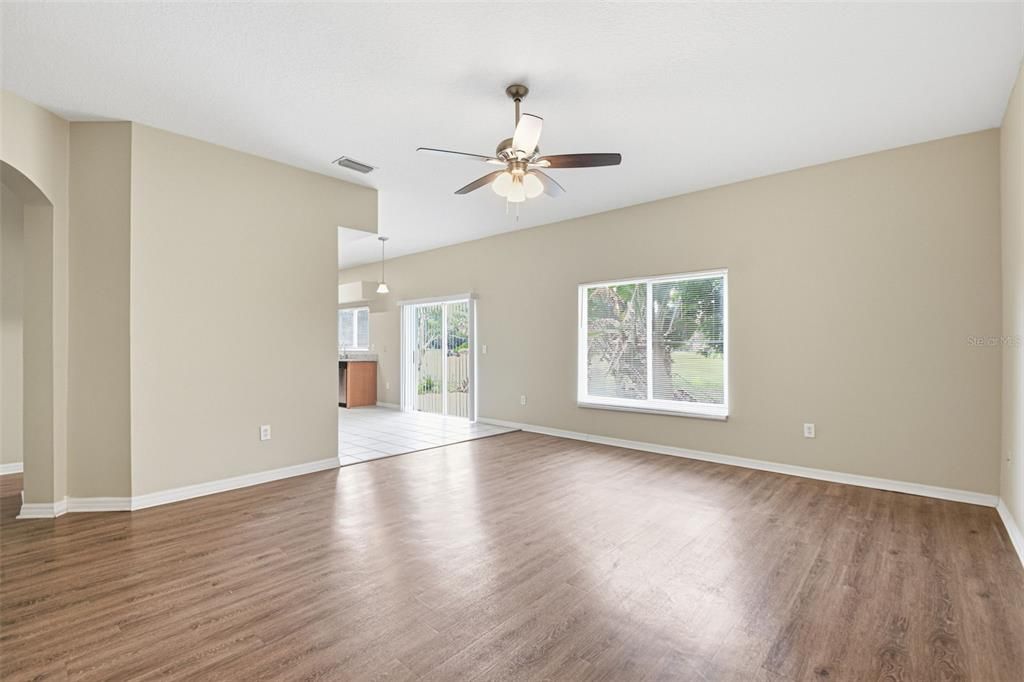 For Sale: $349,900 (3 beds, 2 baths, 2430 Square Feet)