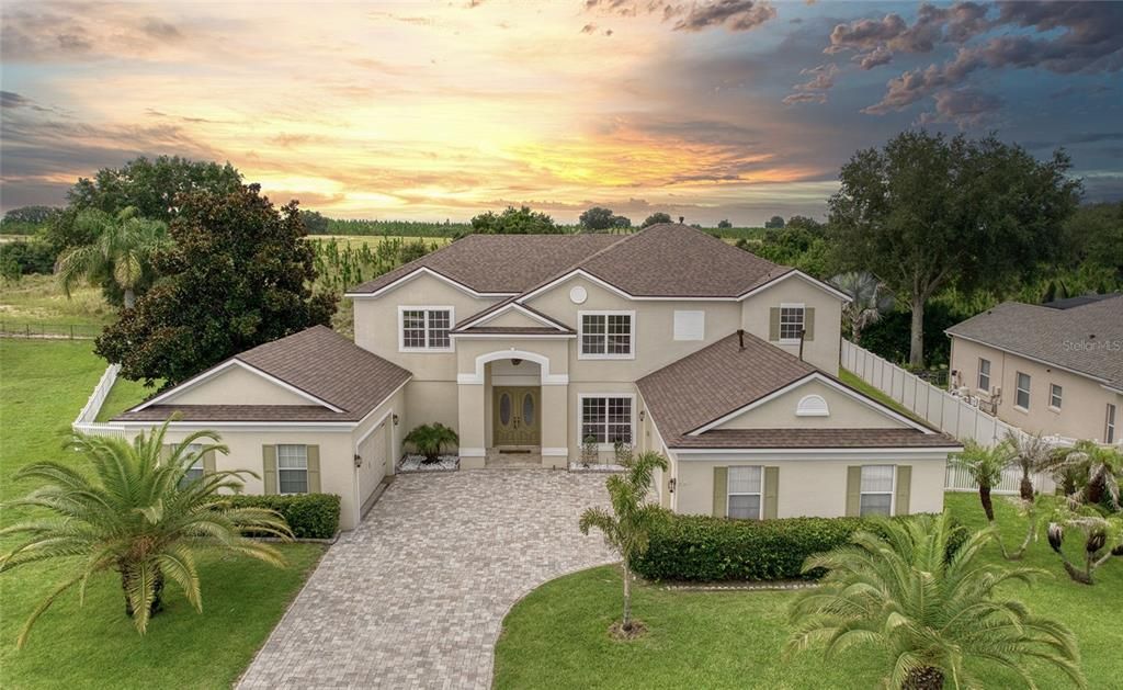 На продажу: $925,000 (5 спален, 4 ванн, 4276 Квадратных фут)