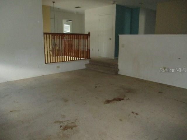 En Venta: $453,000 (5 camas, 3 baños, 3527 Pies cuadrados)
