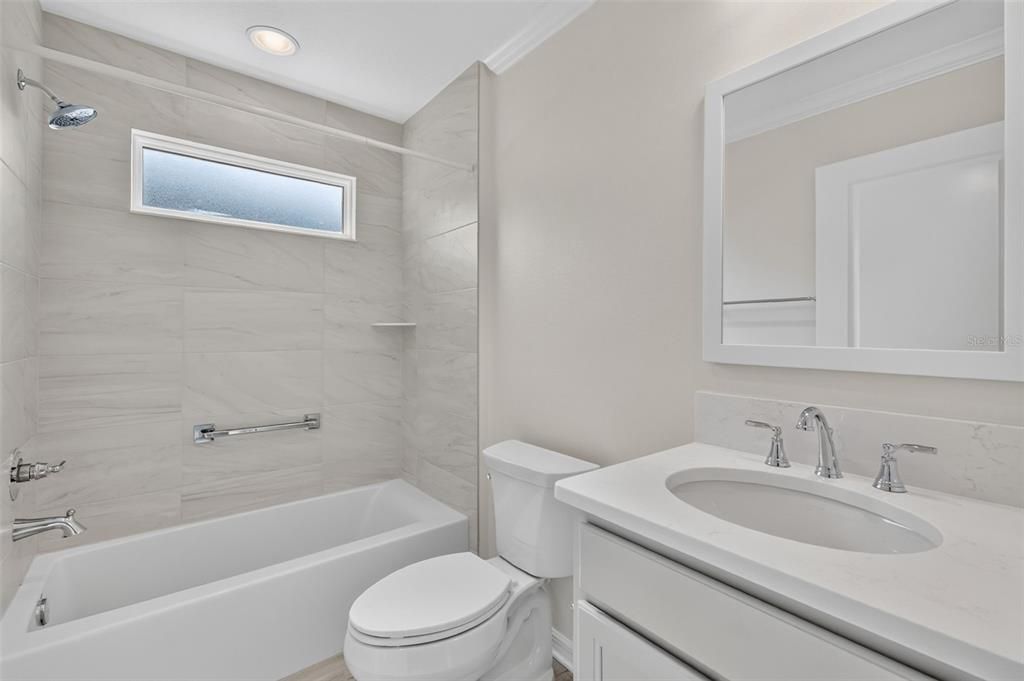 На продажу: $389,900 (3 спален, 2 ванн, 1564 Квадратных фут)