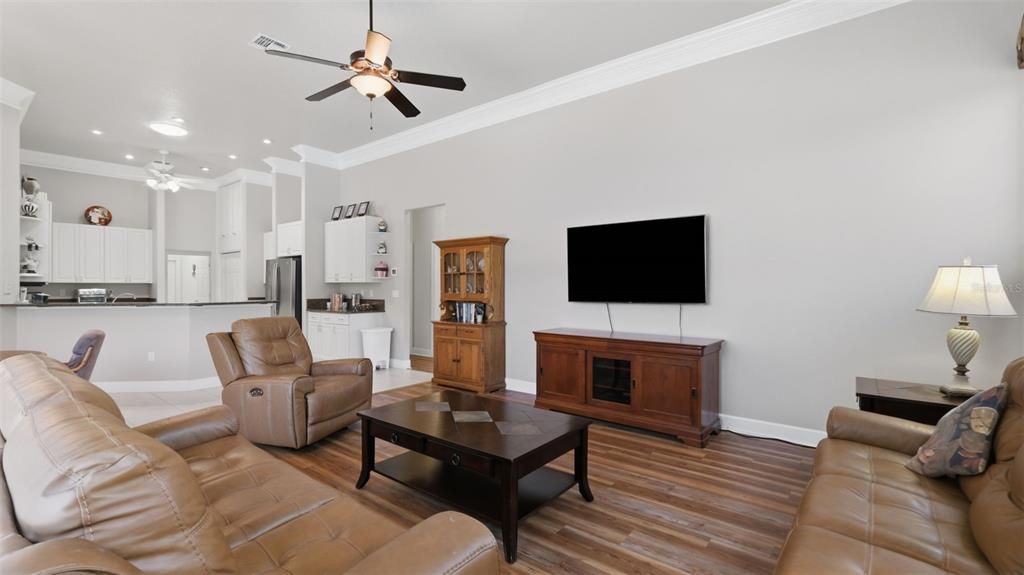 For Sale: $580,000 (3 beds, 3 baths, 3369 Square Feet)
