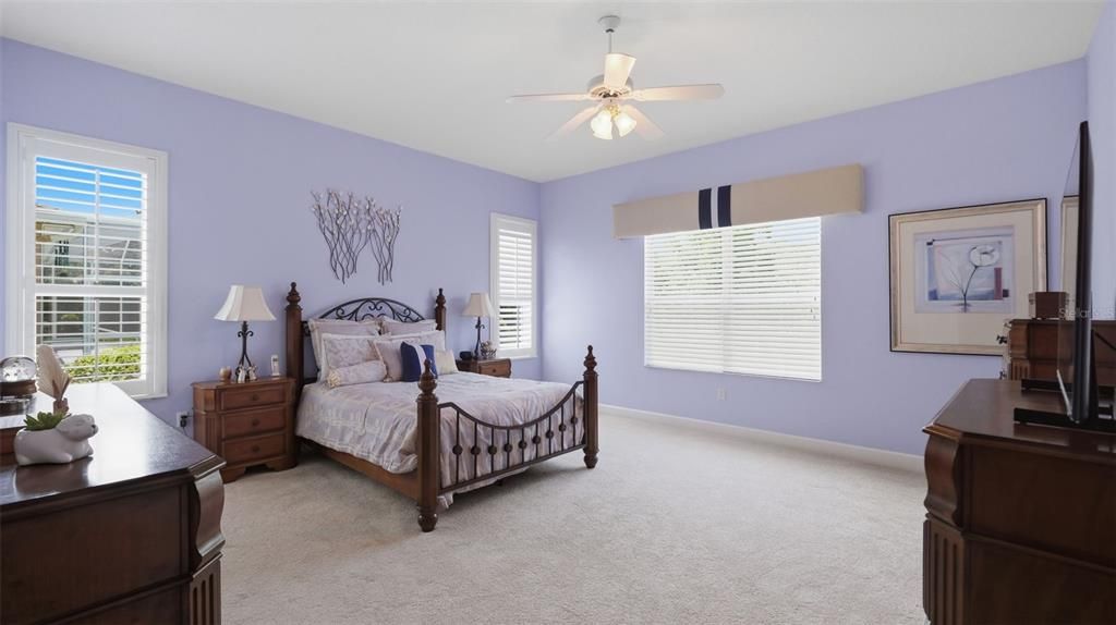 For Sale: $580,000 (3 beds, 3 baths, 3369 Square Feet)