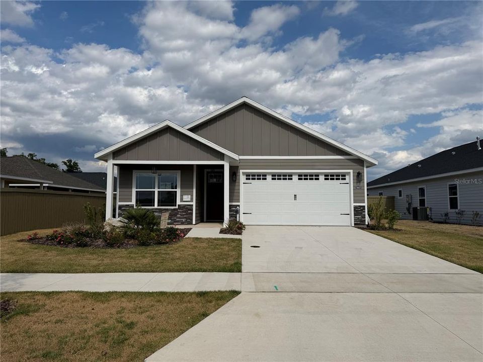 For Sale: $399,900 (3 beds, 2 baths, 1722 Square Feet)
