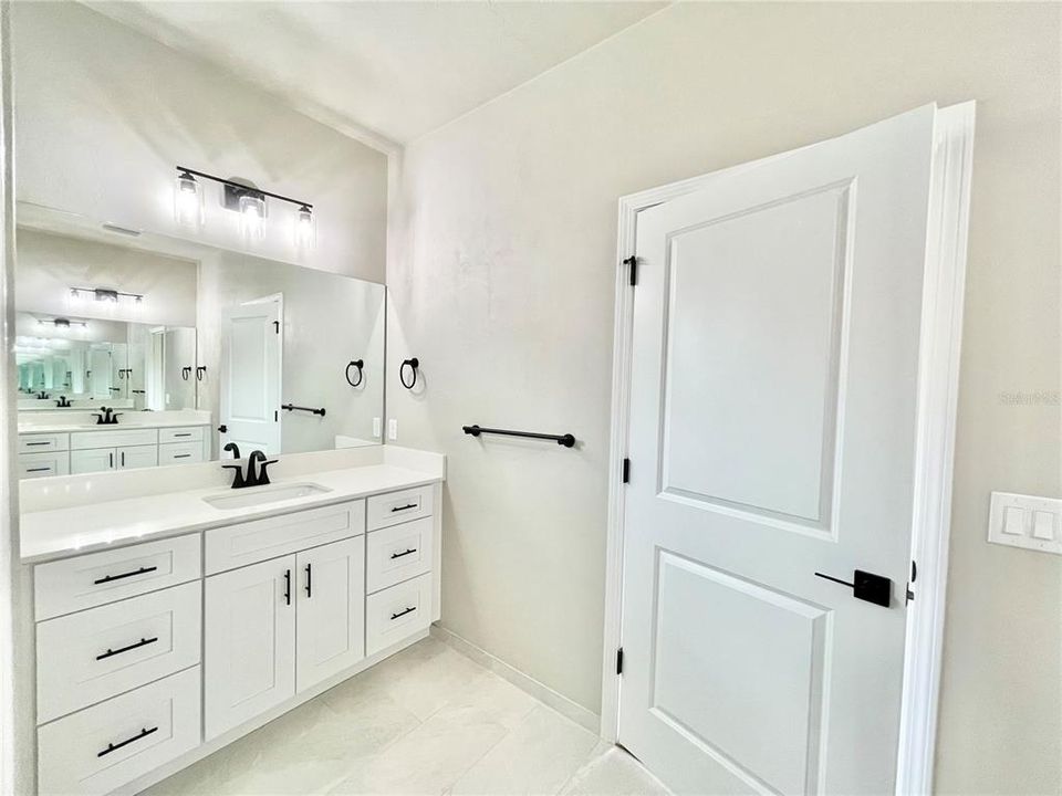 For Sale: $399,900 (3 beds, 2 baths, 1722 Square Feet)